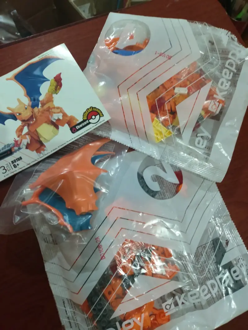 Set de bloques Charizard Pokémon - 3