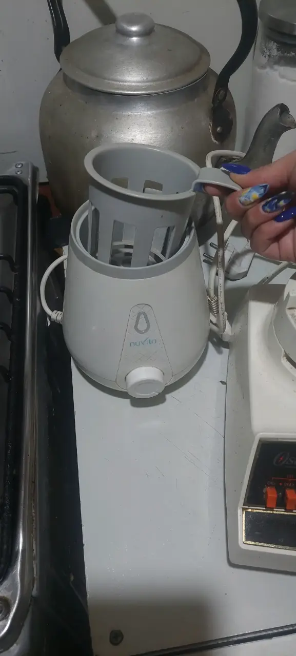 Esterilizador de Biberones Nuvita Eléctrico - 1
