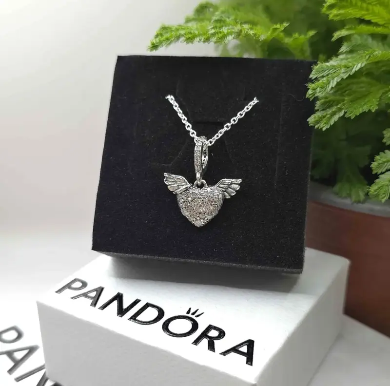 Collar Pandora Corazón con Alas de Plata - 2