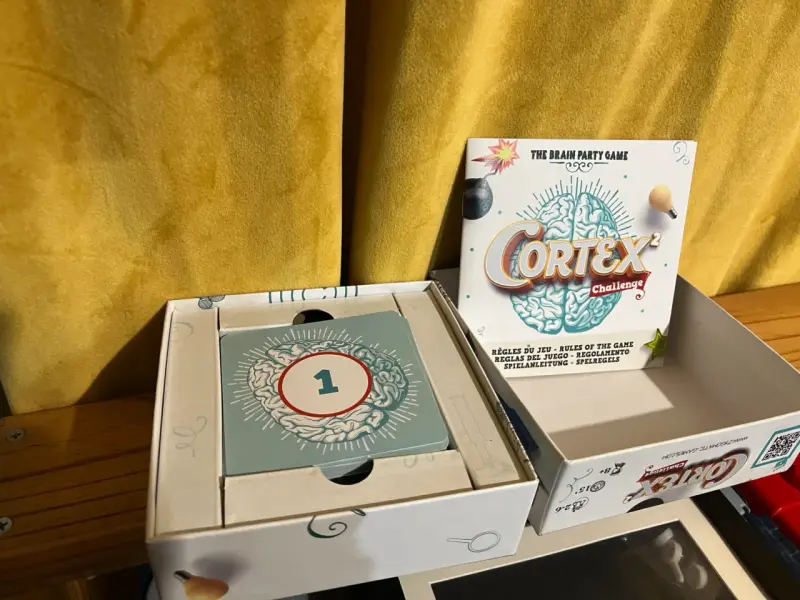 Juego de Mesa Cortex Challenge 2 con Desafíos Nuevos - 3