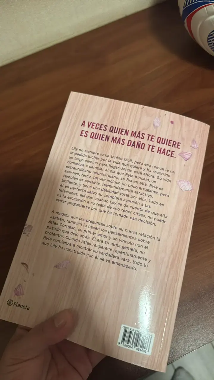 Libro 'Romper el Círculo' de Colleen Hoover - 3
