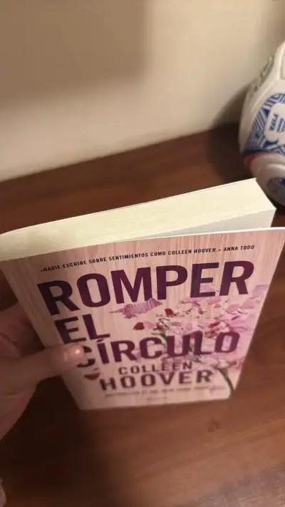 Libro 'Romper el Círculo' de Colleen Hoover - miniatura 5