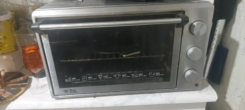 Horno eléctrico Ursus Trotter con controles manual - 1