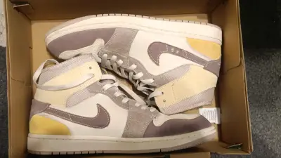 Nike Air Jordan 1 Mid SE craft 10US - miniatura 1