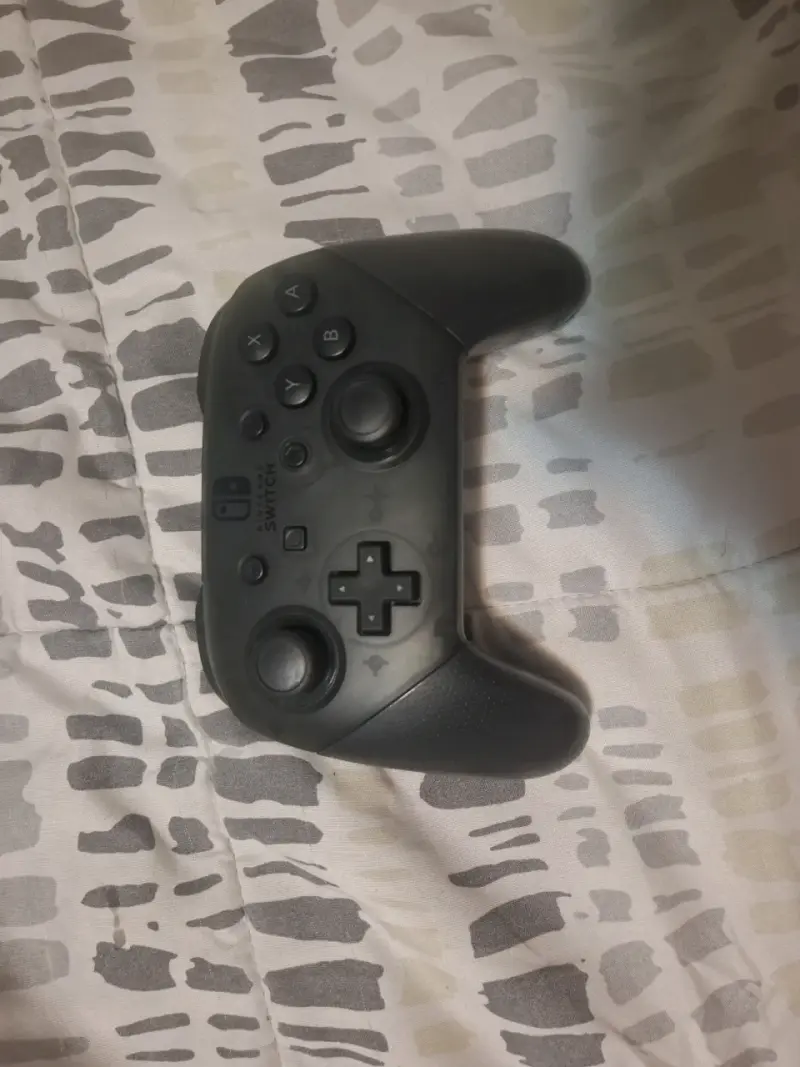 Control Pro para Nintendo Switch en buen estado - 1