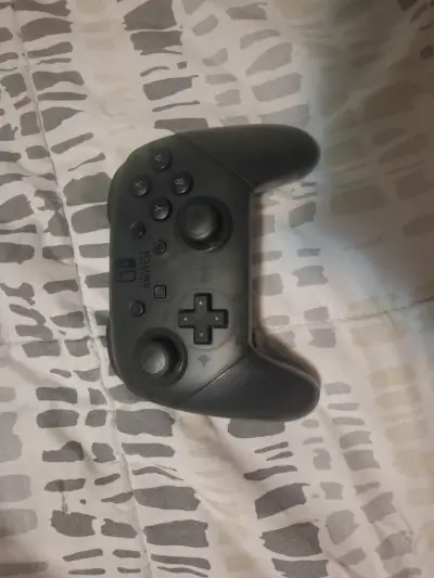 Control Pro para Nintendo Switch en buen estado - miniatura 1