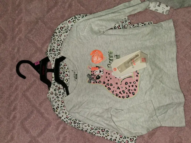 Pijama de niña con diseño de leopardo - 2