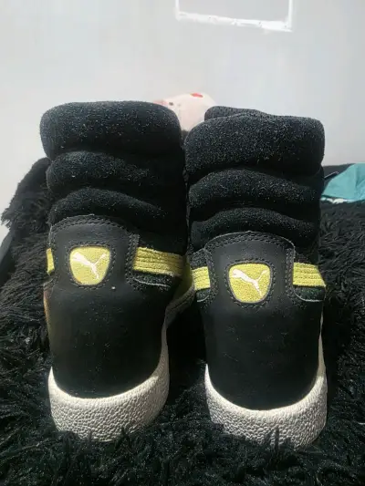 Zapatillas pumas negras y amarillas Puma - miniatura 4