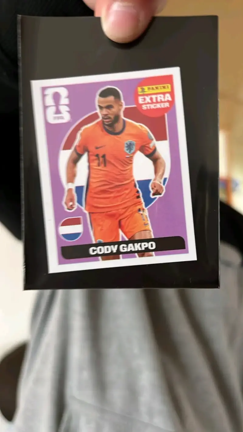 Lámina Panini Extra Sticker Cody Gakpo