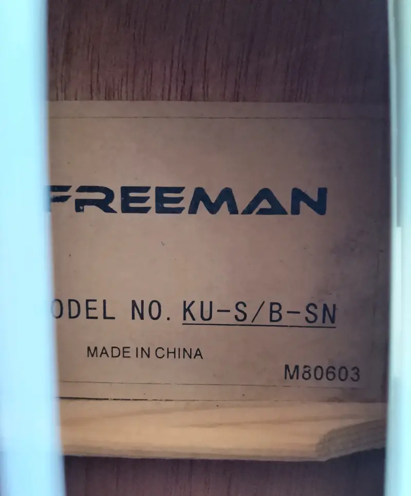 Ukulele soprano Freeman con funda - 2