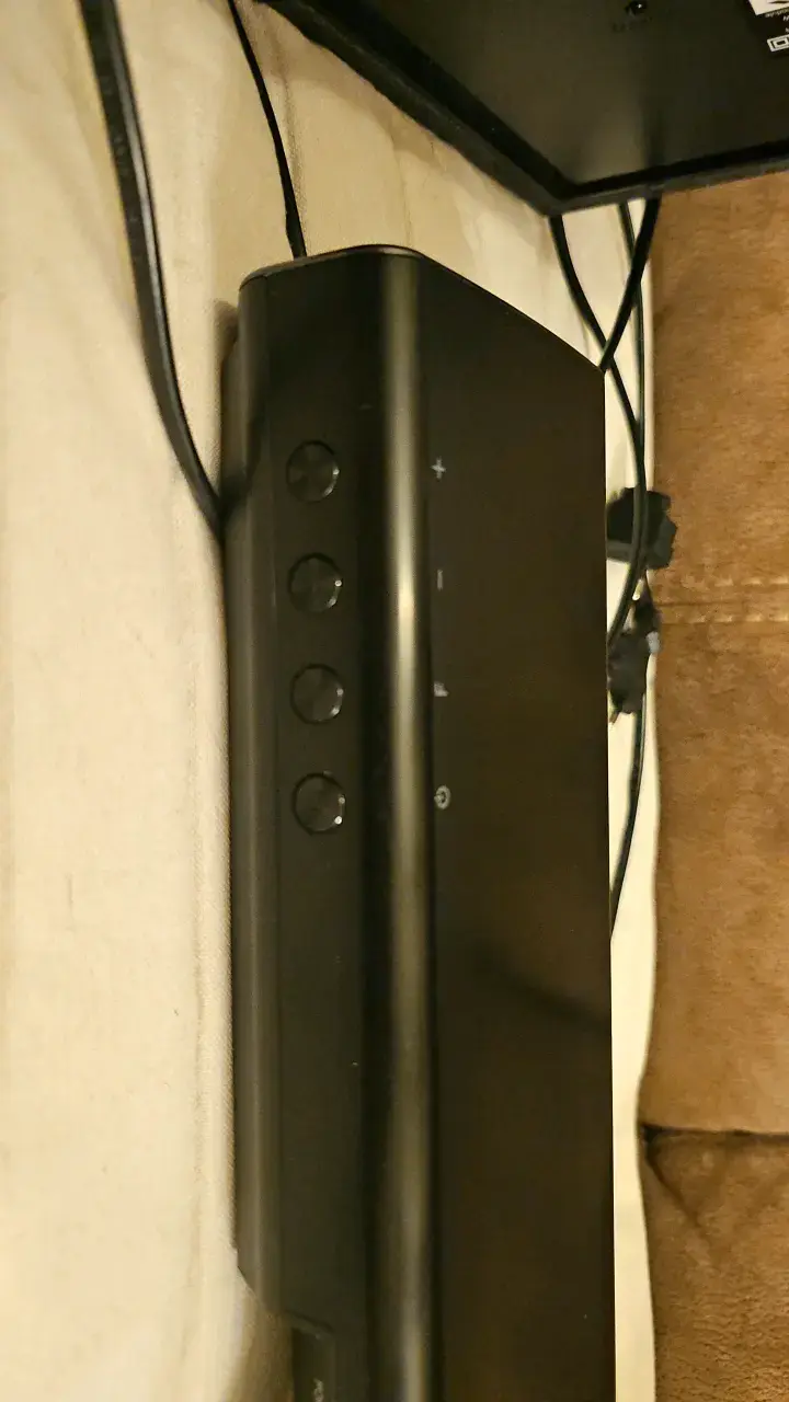 Barra de sonido LG con subwoofer - 6