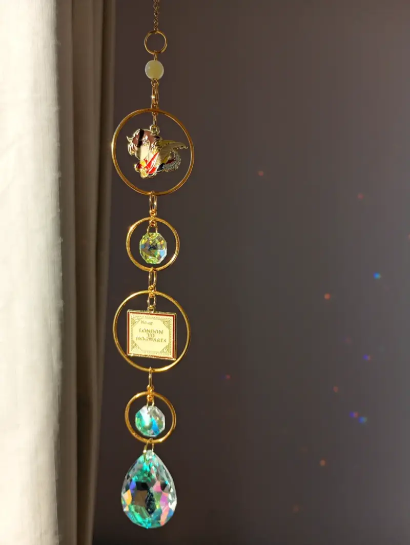 Colgante decorativo dorado con cristales - 2