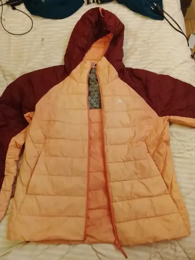 Parka con capucha para mujer - miniatura 2