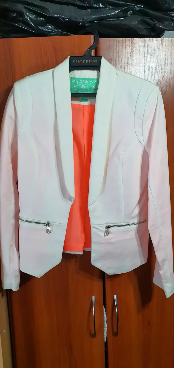Blazer blanco marca Fiorucci
