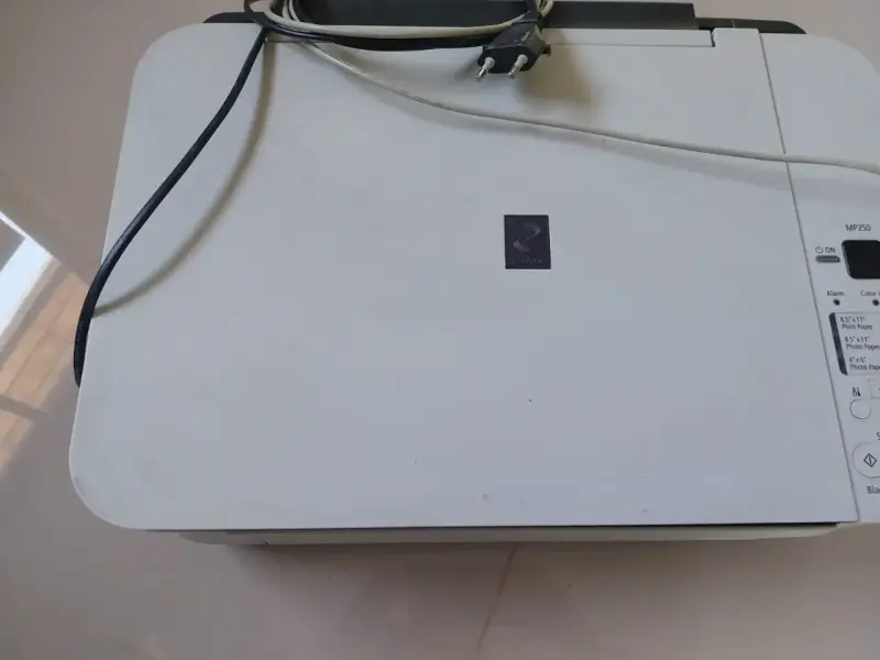 Impresora multifuncional Canon MP250 usada - 1