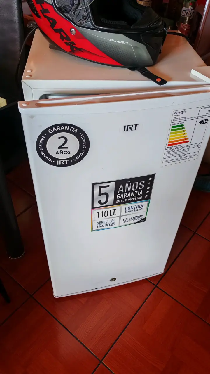 Refrigerador compacto IRT 110 litros - 2