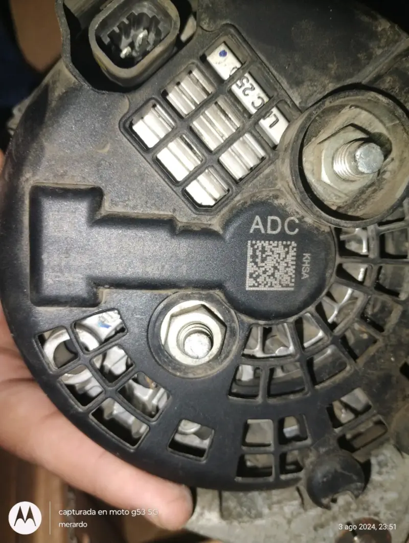 Alternador GM 13580078 14V 140A usado - 2