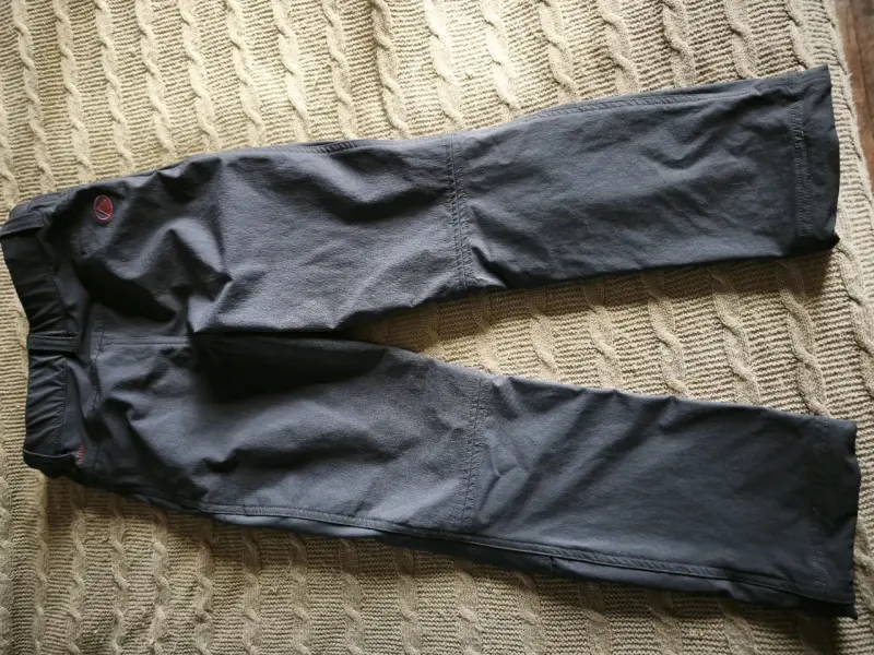 Pantalones outdoor gris oscuro con bolsillo - 2