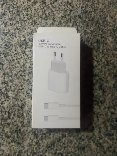 Cargador USB-C 20W con Cable USB-C - miniatura 1
