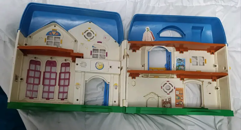 Casa de muñecas de juguete - 3