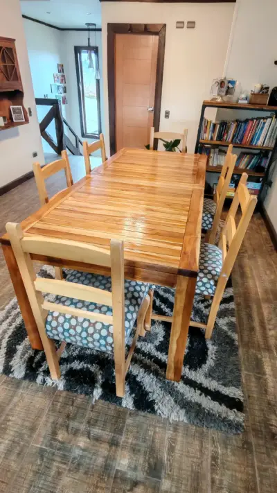 Juego de comedor de madera con 6 sillas - miniatura 2