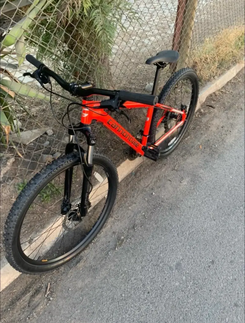 Bicicleta Cannondale - 3