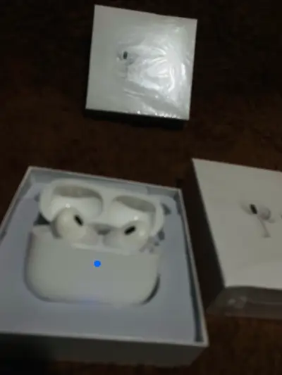 Auriculares inalámbricos con cargador - miniatura 2
