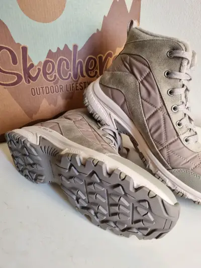 Botines Mujer Skechers Hillcrest New Traveler Beige - miniatura 3
