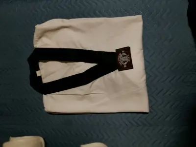 Equipo de Taekwondo con Protecciones y Uniforme - miniatura 3