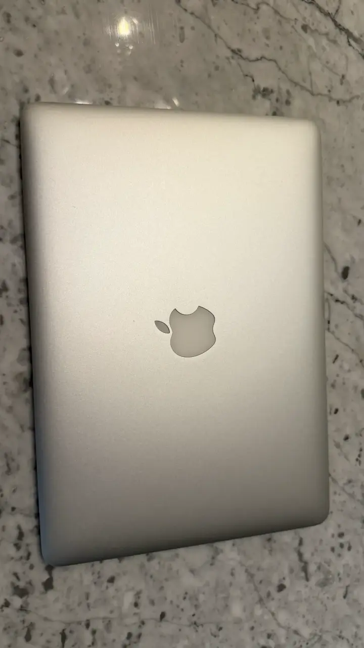 MacBook Air 13 pulgadas 2017 con cargador - 4