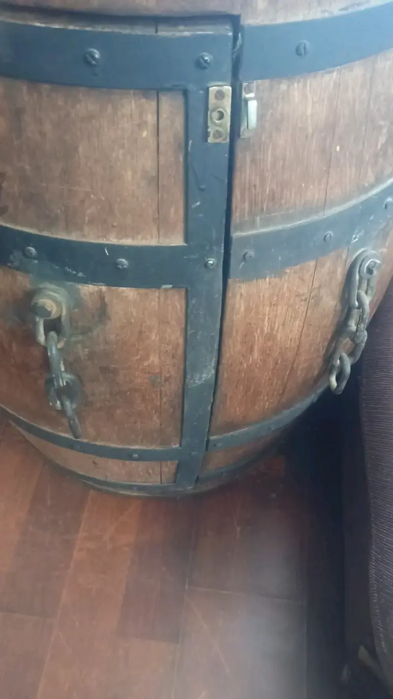 Barril de madera con estantes para vinos - 5