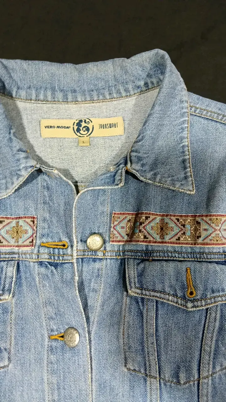 Chaqueta de mezclilla Vero Moda con bordado - 2