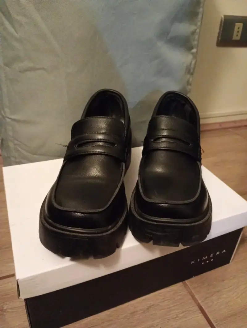 Zapatos efecto cuero marca Kimera - 1