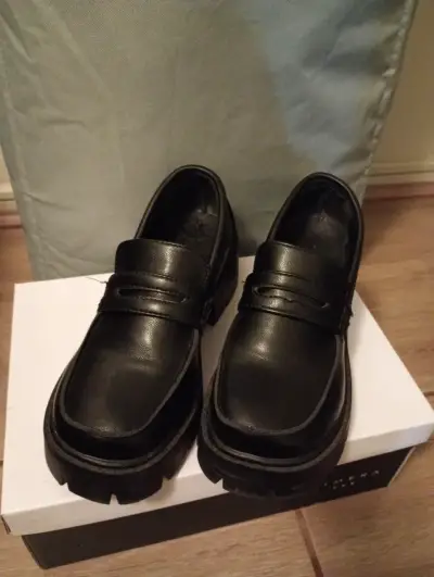 Zapatos efecto cuero marca Kimera - miniatura 2