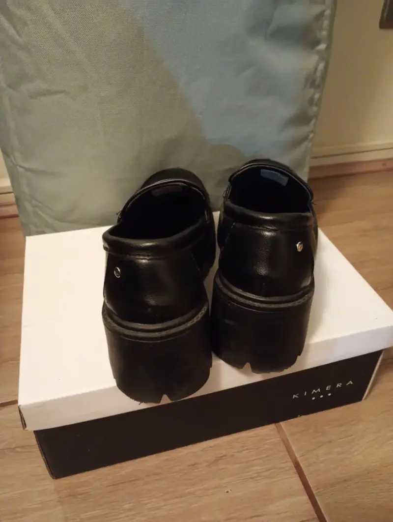 Zapatos efecto cuero marca Kimera - 3