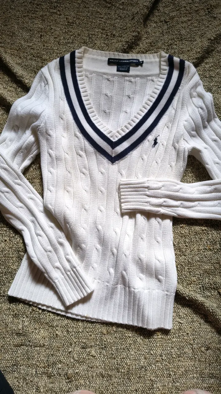 Suéter blanco de lana Ralph Lauren con cuello en V - 3