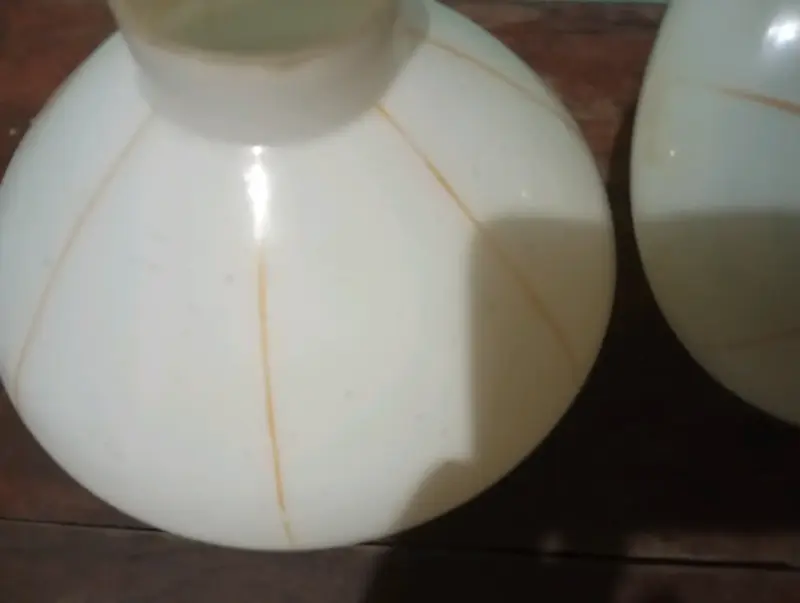 Pantallas de lámpara de vidrio blanco con líneas doradas - 3