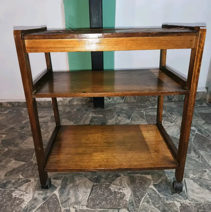 Escritorio infantil con silla y estantería - 3
