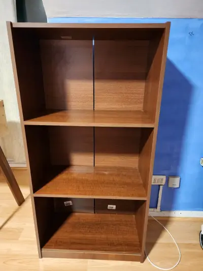 Estantería de madera con tres repisas - miniatura 2
