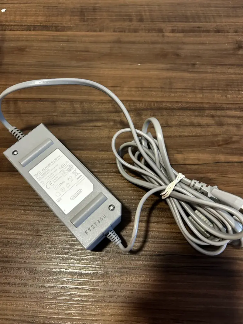 Fuente de Poder para Nintendo Wii Original - 1