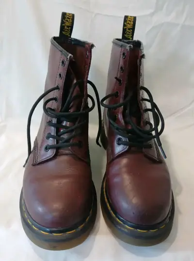 Botas Dr Martens de cuero color burdeos - miniatura 2