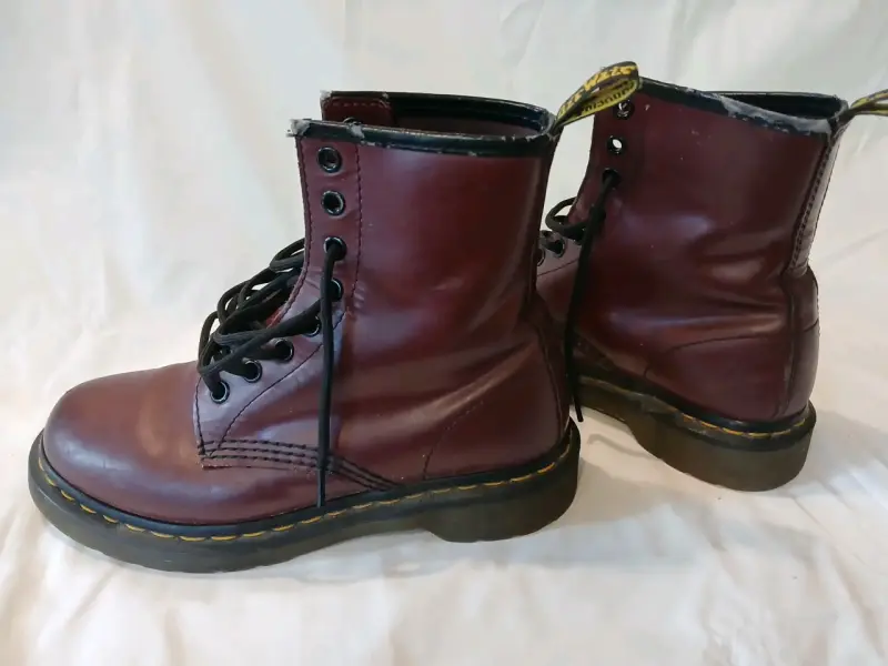 Botas Dr Martens de cuero color burdeos - 5