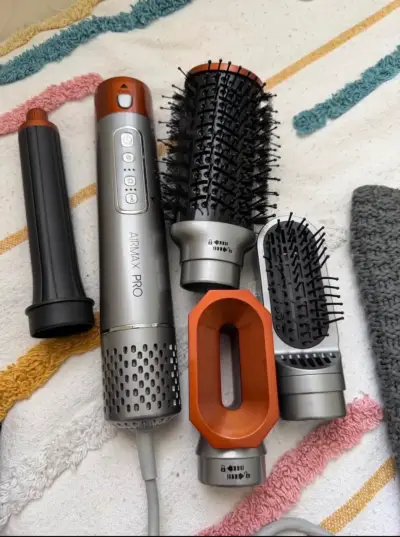 Cepillo de aire caliente Airmax Pro con accesorios - miniatura 1