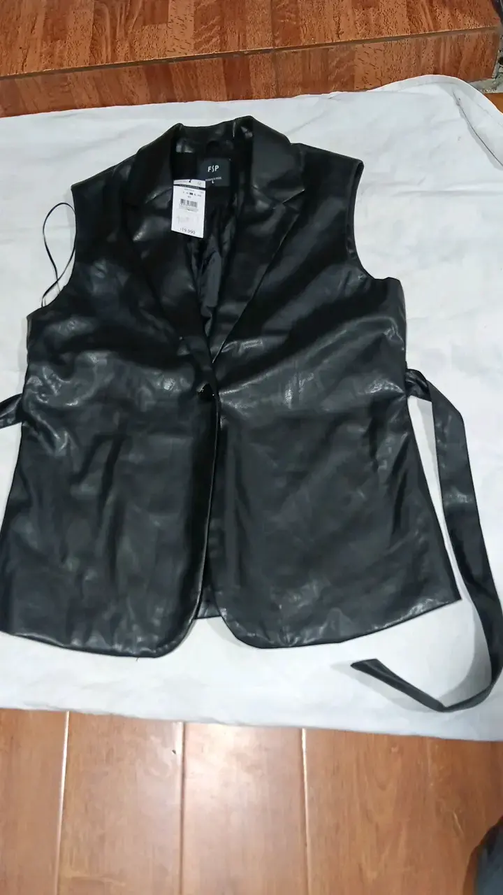 Chaleco de cuero sintético negro FSP
