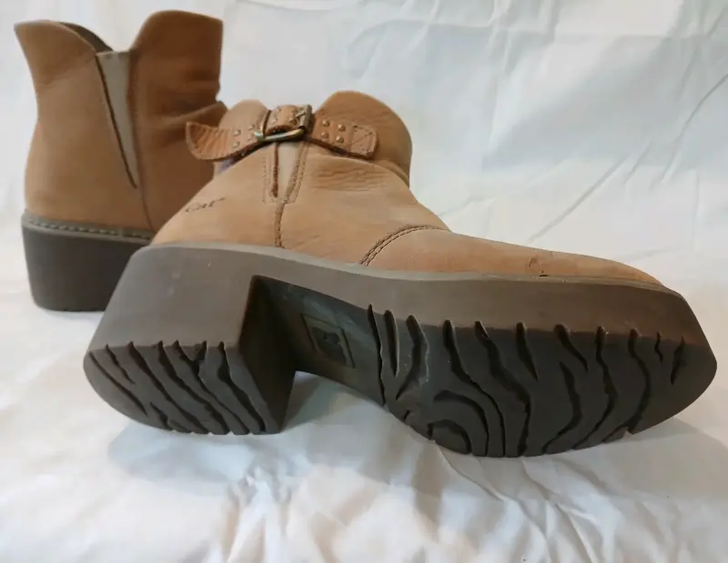Botas CAT de cuero beige con hebilla - 4