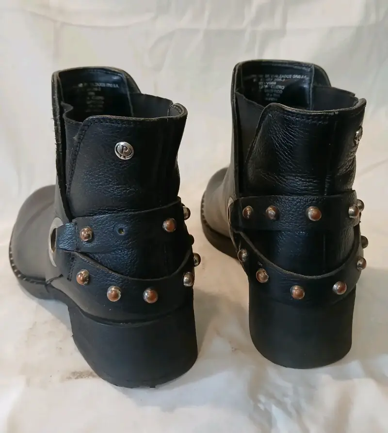 Botas de cuero negro con tachas - 4