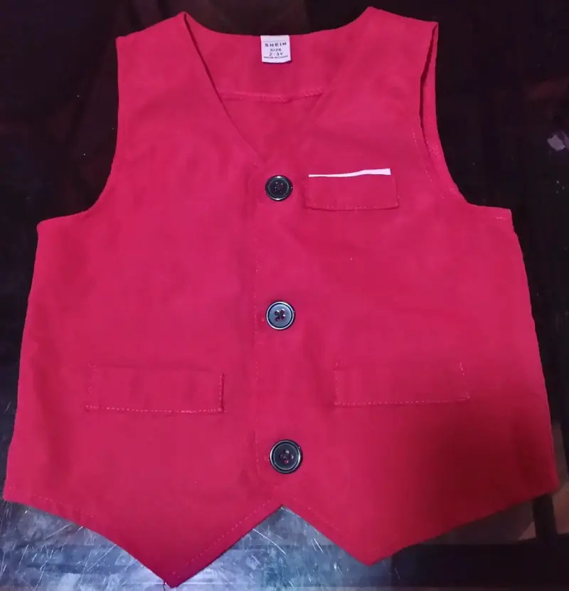 Conjunto de chaleco y pantalón rojo para niños - 3