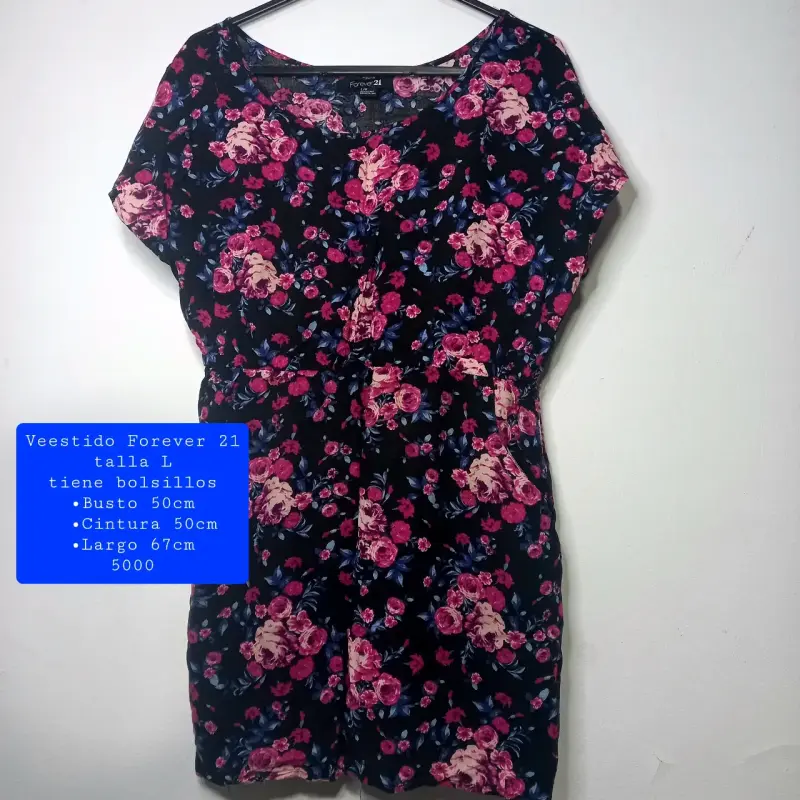 Vestido floral Forever 21 con bolsillos