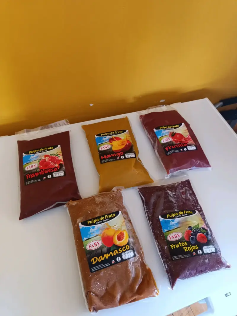 Pulpa de Fruta Congelada Faby Variados Sabores