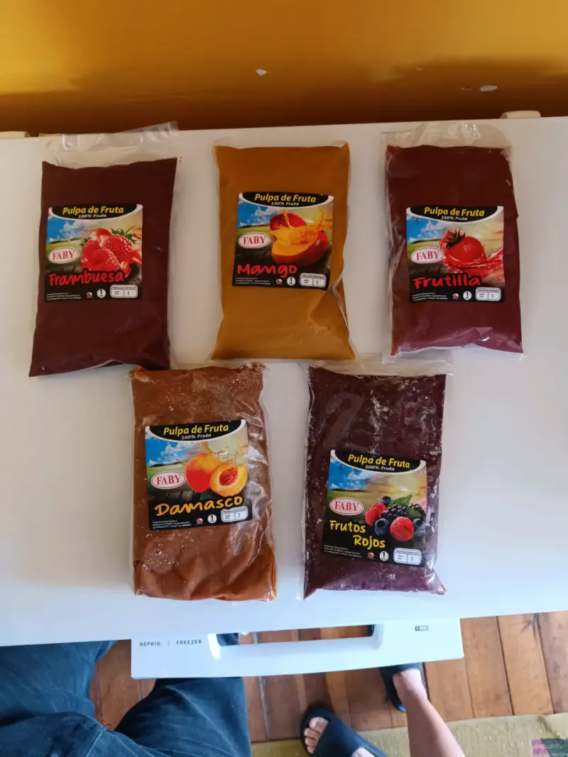 Pulpa de Fruta Congelada Faby Variados Sabores - 2
